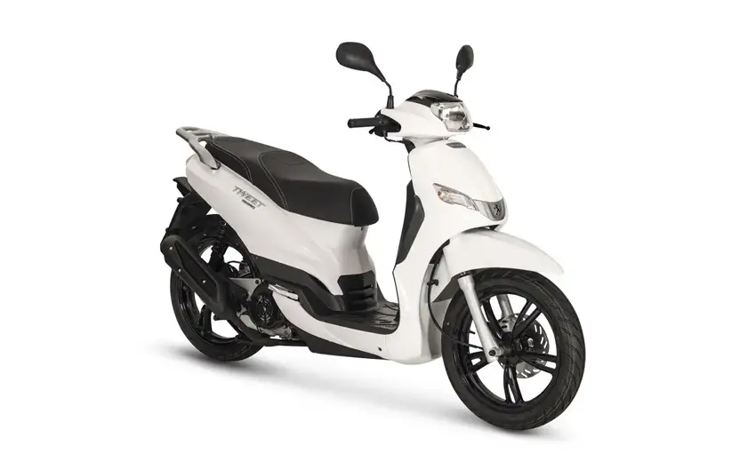 tweet 125CC to rent in Positano