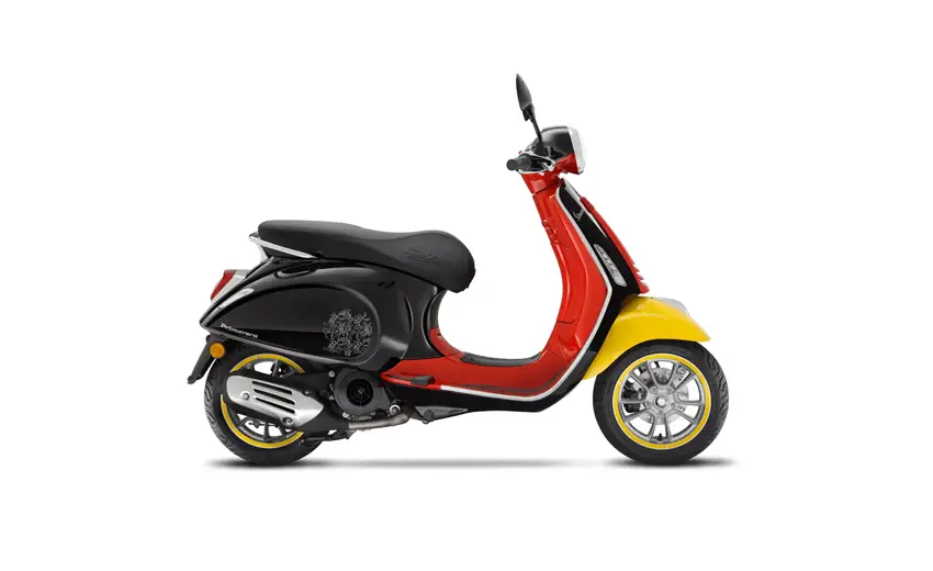 Vespa special edition to rent in Positano