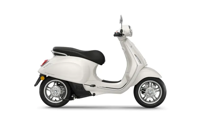 Vespa Primavera Rental