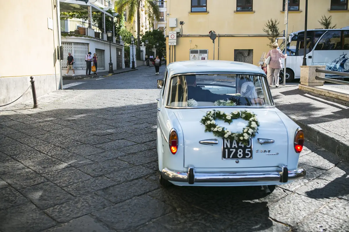 Wedding vintage car in Sorrento